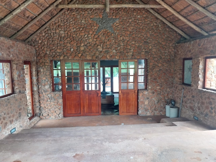 7 Bedroom Property for Sale in Parys Free State